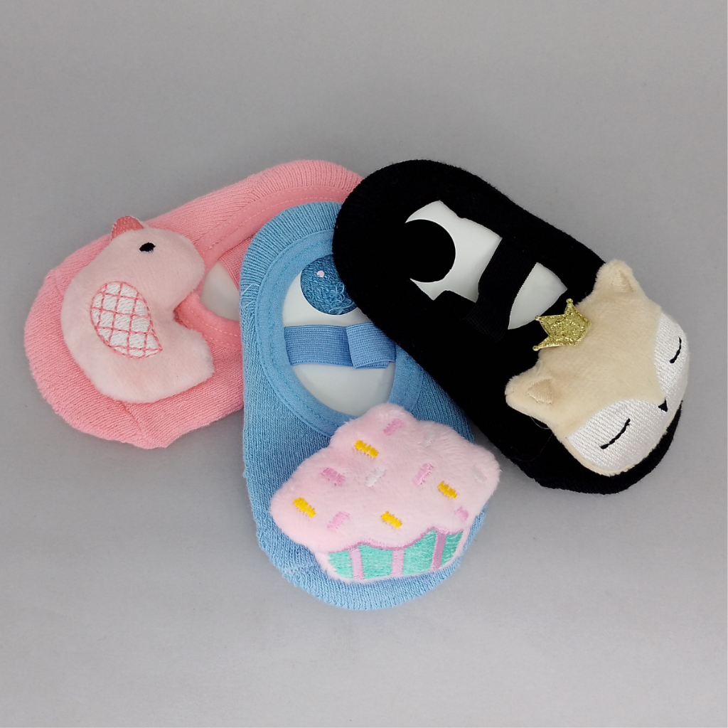 Kit 3 Pares Meia Sapatilhas Bichinho 3D Chocalho Antiderrapante Bebê Menina